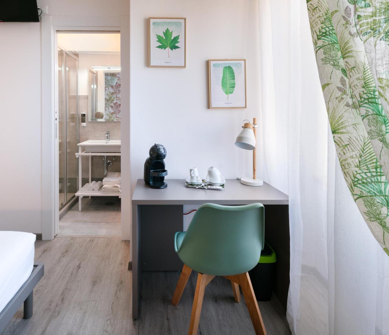 Lele Rooms San Lorenzo Rome Bagian luar foto